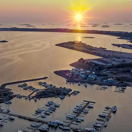 아파트 Hanko Holiday Apartment *